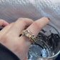 🎁Heißer Verkauf🔥 Robuster Vintage-Ring mit breitem Zirkonia